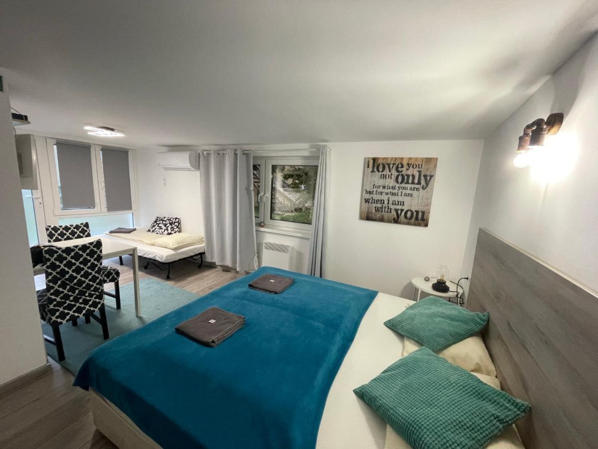 Balcsitthon Apartmanok Siófok Quarto foto